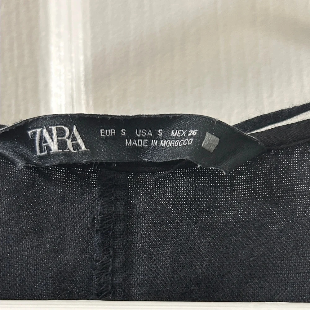 Zara Black Sleeveless Button-Down Romper - Picture 2 of 4